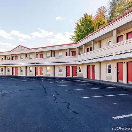 Econo Lodge Вэст спрингфильд Экстерьер фото